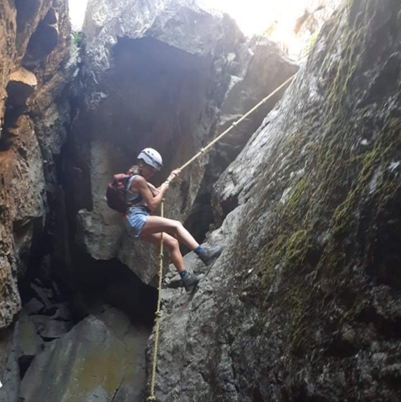 Meet your Posher, Em - Picture 1 of 8